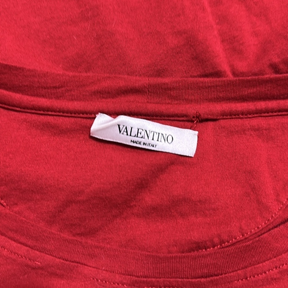 Valentino - Picture 7 of 8